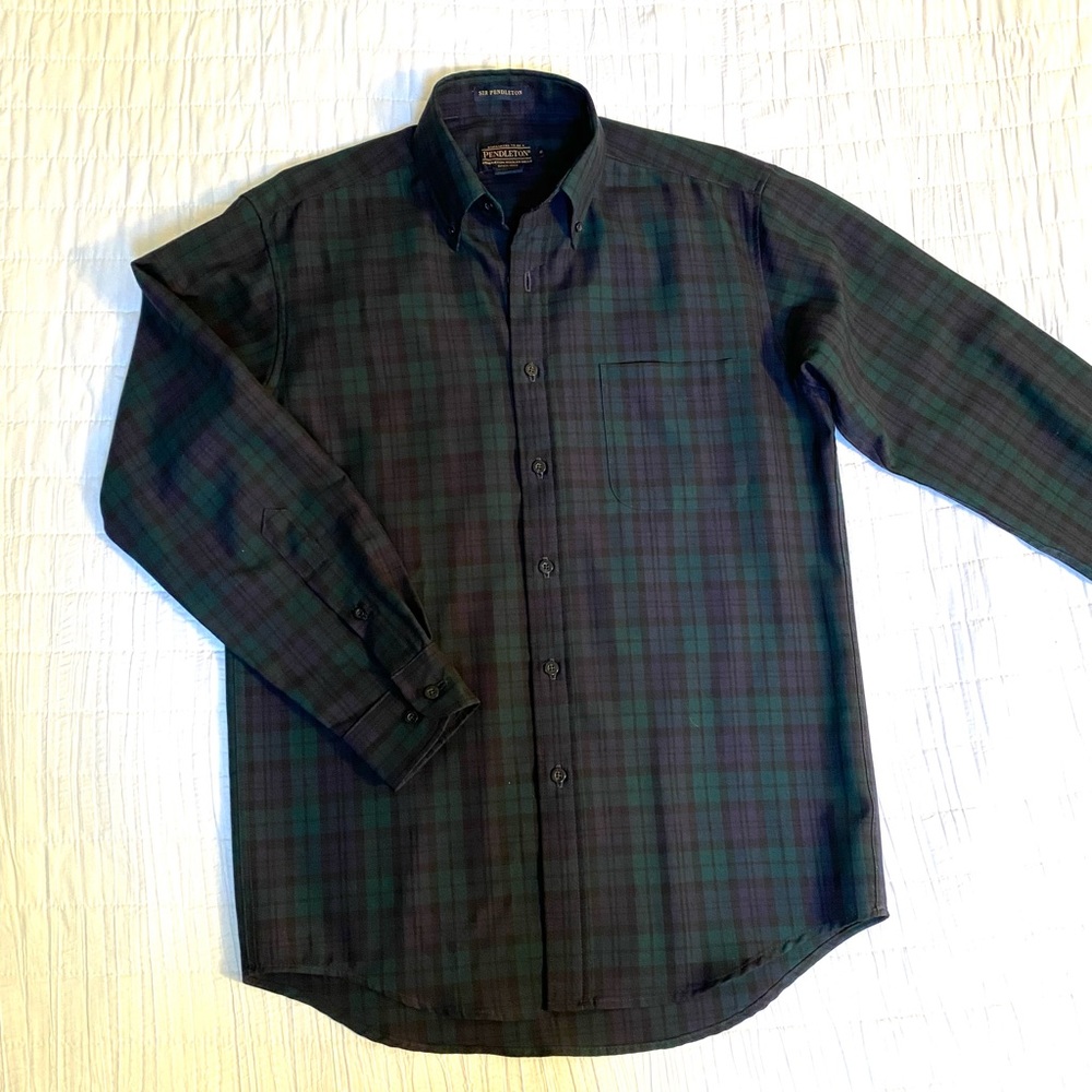 Sir Pendleton Lodge Plaid/ BlackWatch Button-Up Men’s Small/  Like New.  Unisex